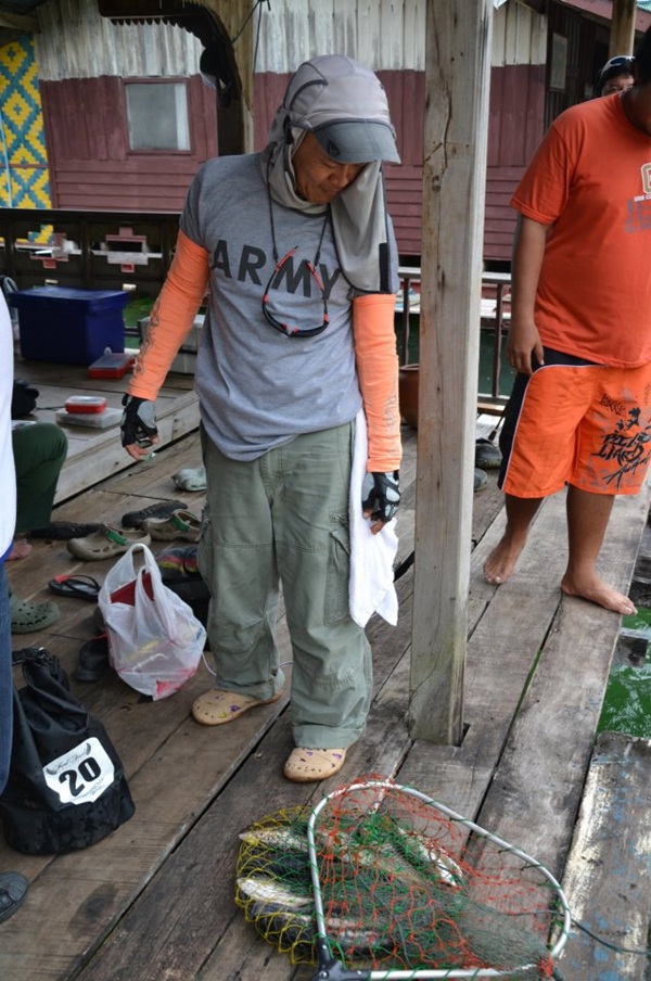 ทหาร ถึงกับ อึ้งเลยหรอ :laughing: :laughing: :laughing: :laughing: :laughing: