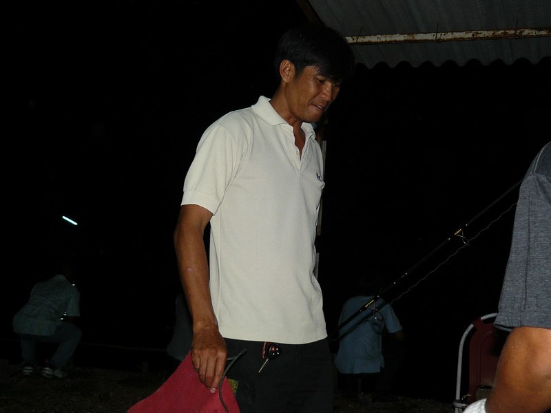  :cheer: :cheer: :cheer: :grin:ลุ้นปลาใหญ่ก่อนนะ พี่ราชสีห์ :cool: :cool: :cool: