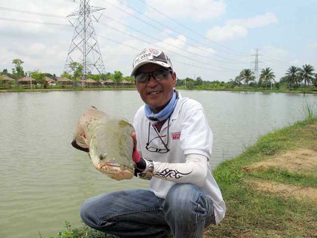 น้องเดีบว  ลูกชายพี่เดจัดให้ทั้งวัน  วันนี้ต้องขอบคุณ น้องเดียวช่างภาพส่วนตัว....มากๆครับ :prost: