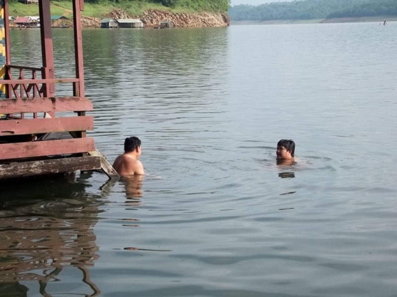 ลูกครอก
 :laughing: :laughing: :laughing: :laughing: