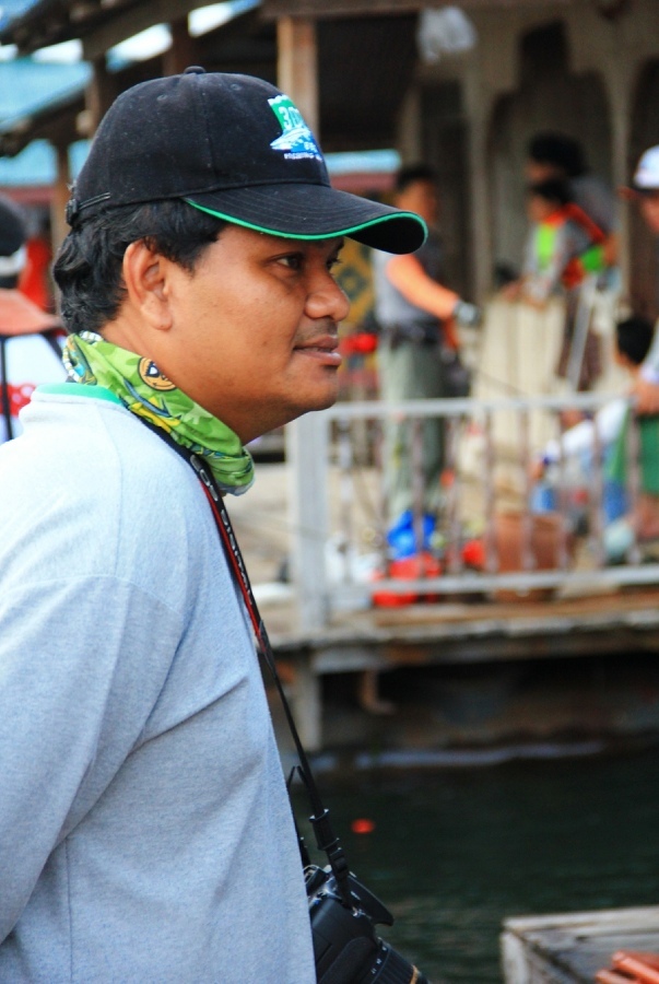 น้ามาด สุดหล่อ ขวัญใจน้องบอมเค้าล่ะ  :laughing: :laughing: :laughing: :laughing: :laughing: