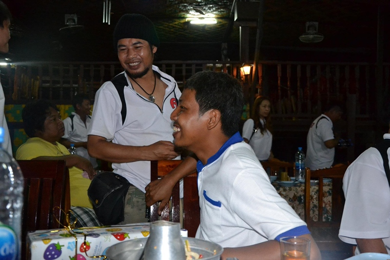 คู่ น้าเชษกับน้าต้น2  พรุ่งนี้เจอกันแน่ๆ :cool: :cool: :cool: :cool: :cool:
