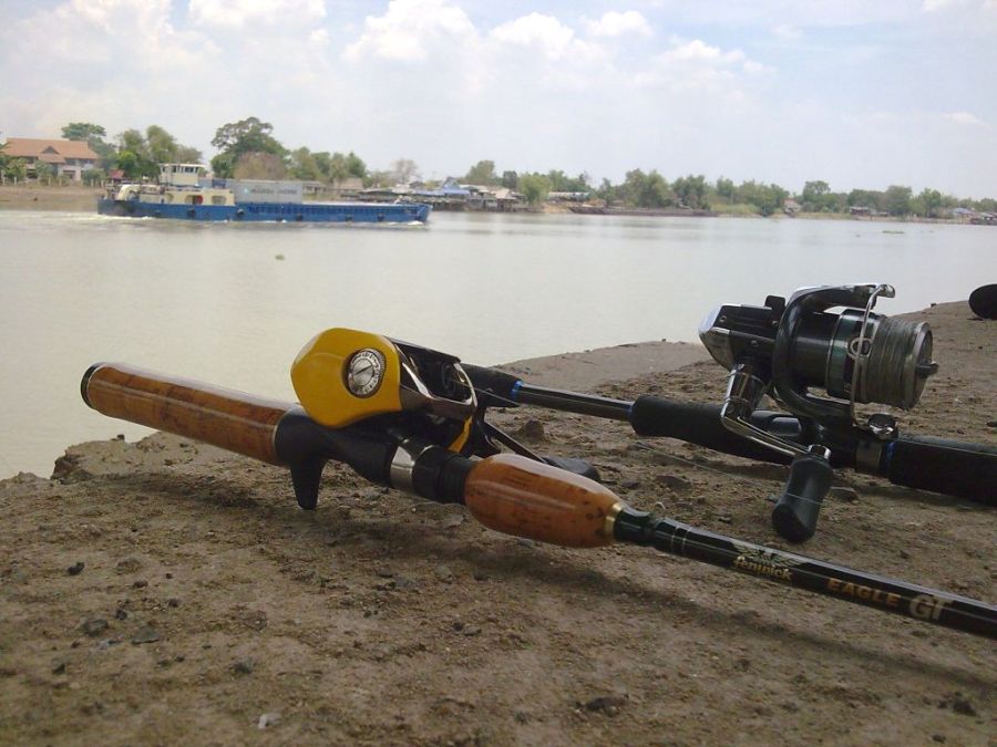 เอาวิวเรือบ้างผ่านมาพอดี....... :grin: :grin: :grin: