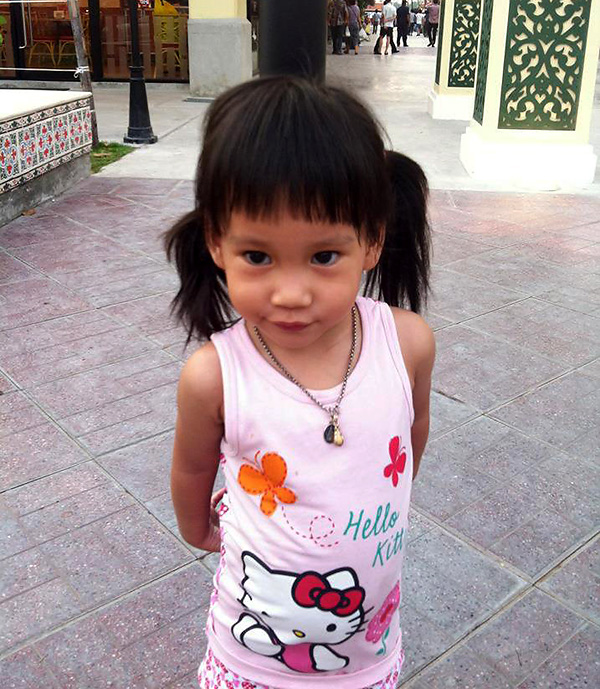 ลูกสาวครับ

แฟนถ่ายจากไอโฟน  :smile: