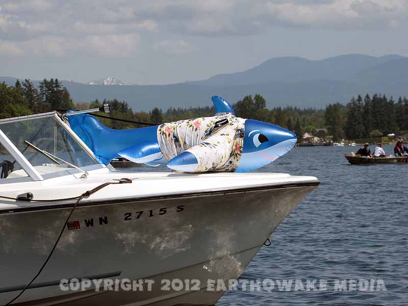 Some competitors decorated their boats.