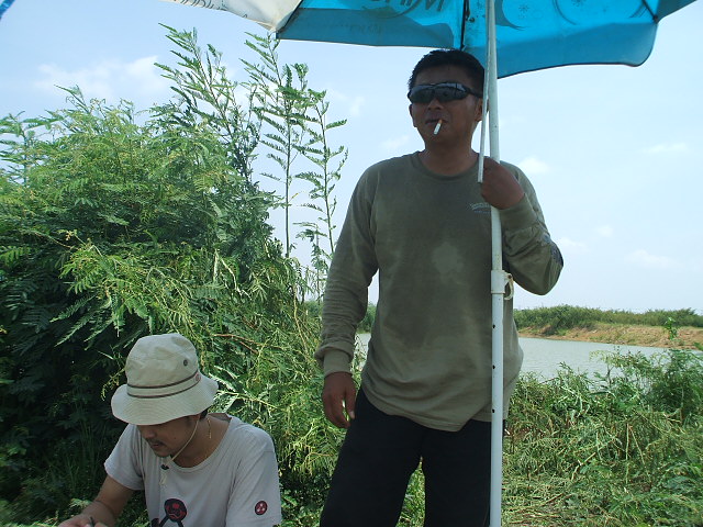 ดูเอาครับร้อนแค่ไหน
 :cool: :cool: :cool: :cool: :cool: :cool:
