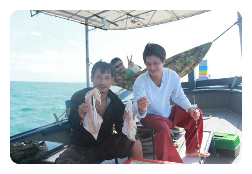 หมึกศอก 2 ตัว   :cheer: :cheer: :cheer:
