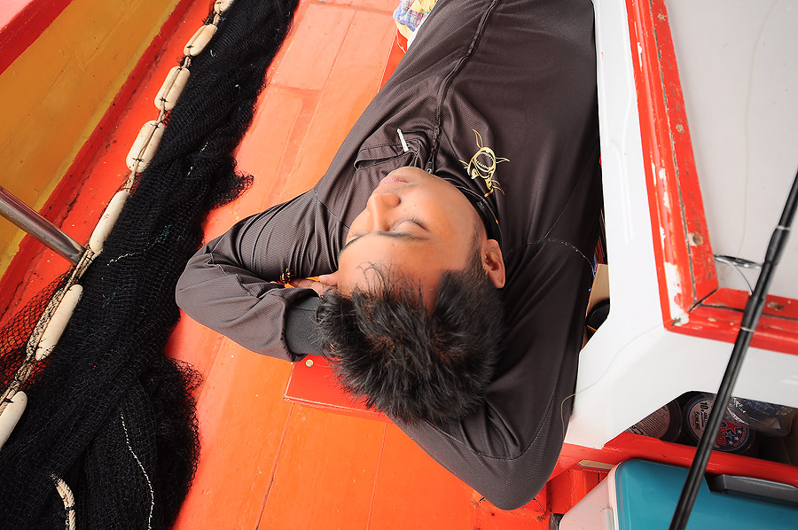 โปรอ๊อดแน่นอนจริงๆถ่ายรุปเสร้จเปลี่ยนเสื้อตัวเก่านอนต่อเลยน่ะ :laughing: :laughing: :laughing: :laug