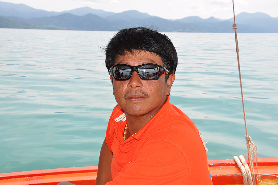 สำหรับคำถามข้อแรก ใครคือเทสเตอร์ของสยามซู คำตอบคือ.... [b]โม่งเองคร๊าบบบบ[/b] :grin: :grin: :grin: