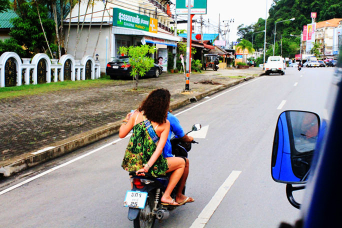 หนุ่มใต้ หล่อเลือกได้
 :love: :love: :laughing: :laughing: :laughing: :love: :love: