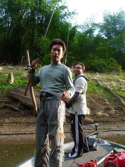 กระสุบตัวเเรก :laughing: :laughing: