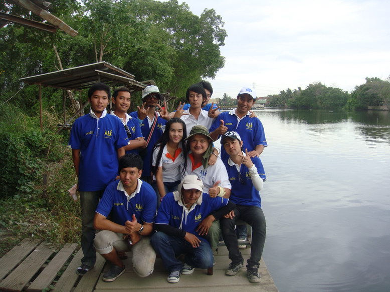 รูปตอนอัดปลาไม่ค่อยได้ถ่ายกันครับ ขออภัยที่รูปน้อยไปหน่อย

17.00 น. หมดเวลาการแข่งขัน  ก็เลยถ่ายรู