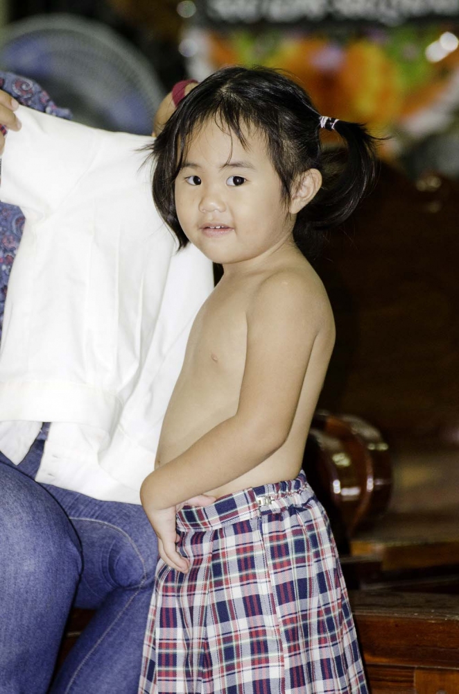 ใบสุดท้ายสำหรับกระทู้นื้
ลาไปด้วยภาพลูกสาวในชุดเครื่องแบบครึ่งค่อนครับ :cheer: :cheer: :cheer:
F5 