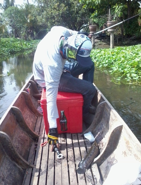 หมายเดียวกันน้า ชิ ก็บวกกระสงใหญ่ ตัวเป็นโลกัดที่หัวเรือดิ้นตูมๆ :grin: