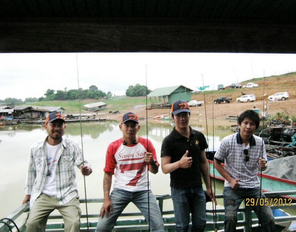  [b][center]:grin:พร้อมรบกันแล้ววววว อิอิ :love:[/center][/b]