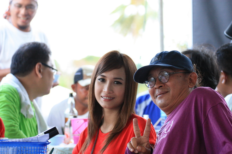 ส่วนคนนี้ ..... ประจำ :laughing: :laughing: :laughing: :laughing: