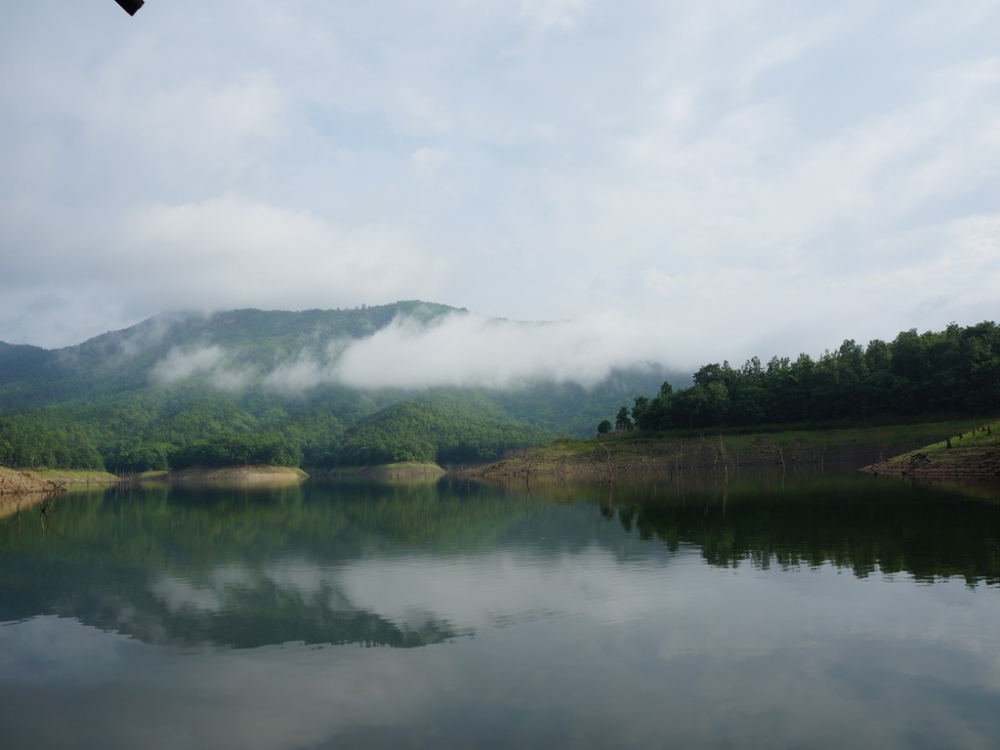 บรรยากาศสวย ๆ ยามน้ำลง  :smile: :smile: :smile:
