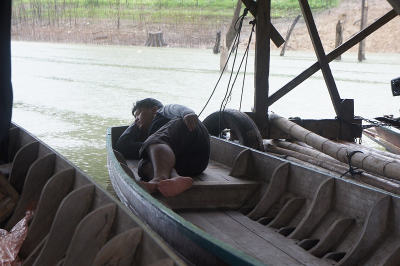 [b]ดีนะได้ที่จอดเรือไว้ หลับสบายเลยเรา ฝนหยุดค่อยว่ากัลล์[/b] :grin: