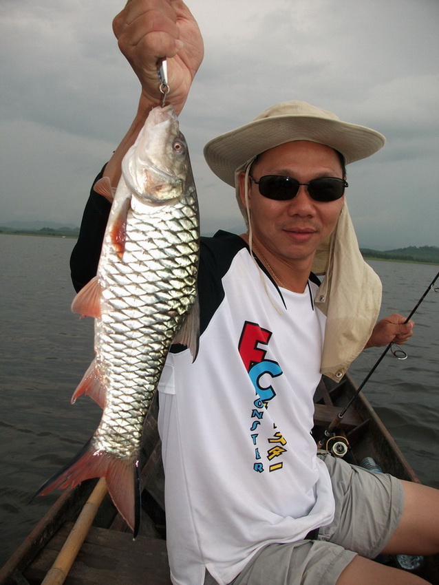 แล้วน้าตุ้ยก็หล่อตามน้านัทมาอีกคน :grin: :grin: :grin: :grin: