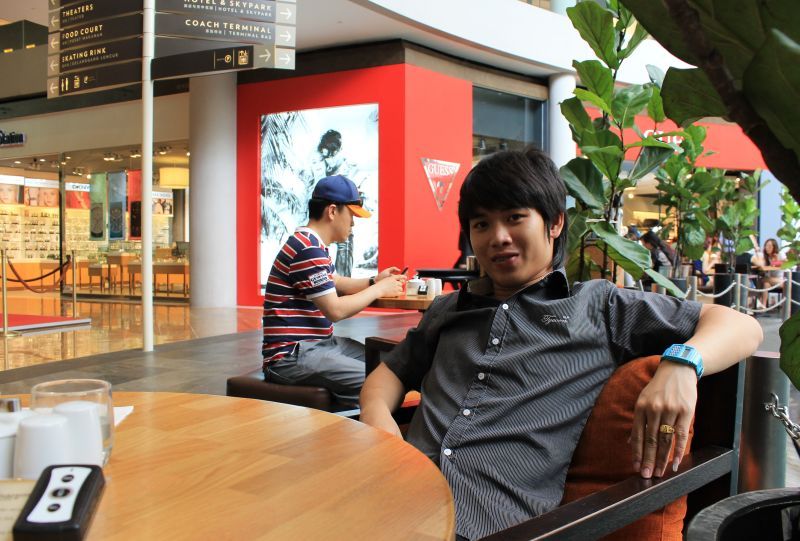 นั่งหาหน๋มกินกันครับ :umh: