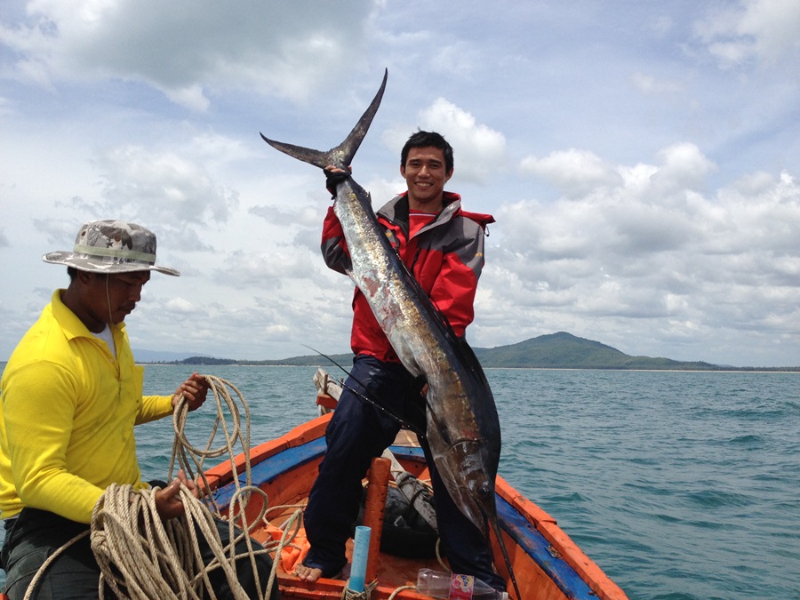 สุดท้ายได้แค่ลุ้นครับตัวนี้เป็นเพราะว่าปลาน้ำหนักตัวไม่ถึง 15 กก. ตามกติกาขิงการแข่งขันไม่นับเป็นปลา