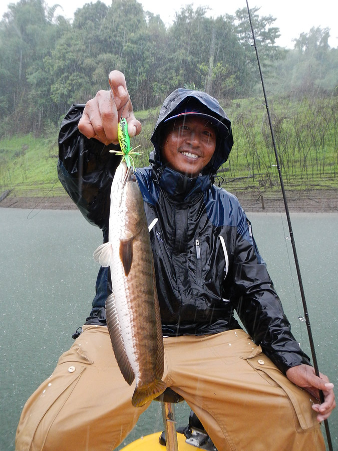 เอากบActionLure ไปวิ่งเล่นแถวต่อดันพาเพื่อนกลับมาที่เรือด้วยอ่ะ :laughing: :laughing: :laughing: :la