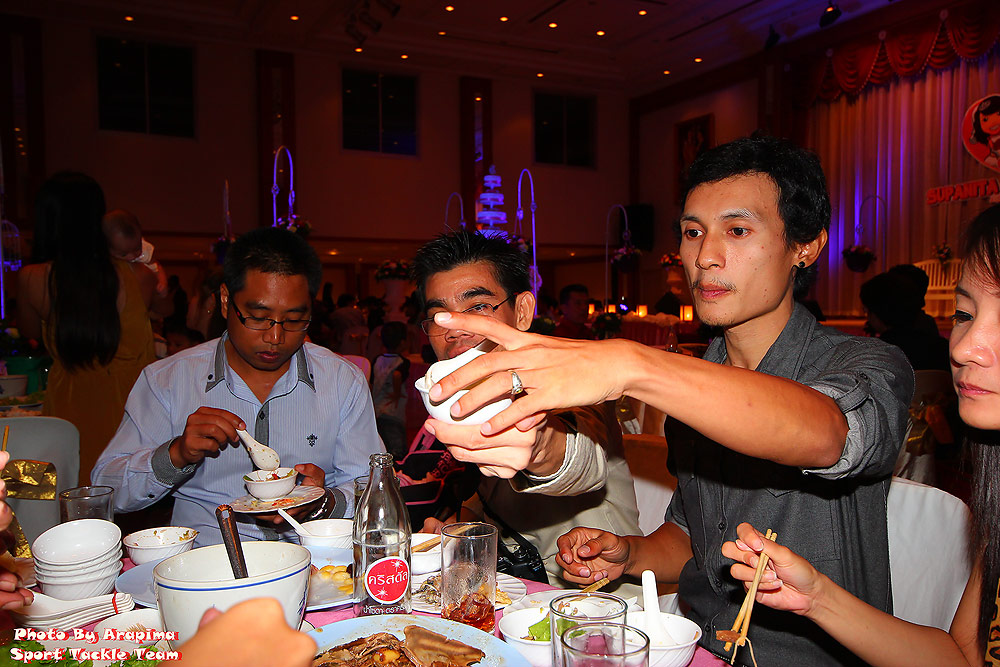 
 :grin: :grin:  เฮ้ยๆๆๆๆๆ อีโจ๊ก ส่งมาทางนี้บ้างดิ..........ตรูไม่ถึงอะ เอิ๊กๆๆๆๆๆ :laughing: :lau