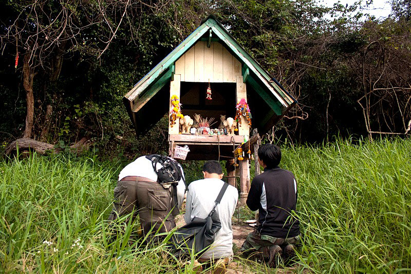 สาธุ ครับ  :prost: :prost: :prost: :prost: :prost:
