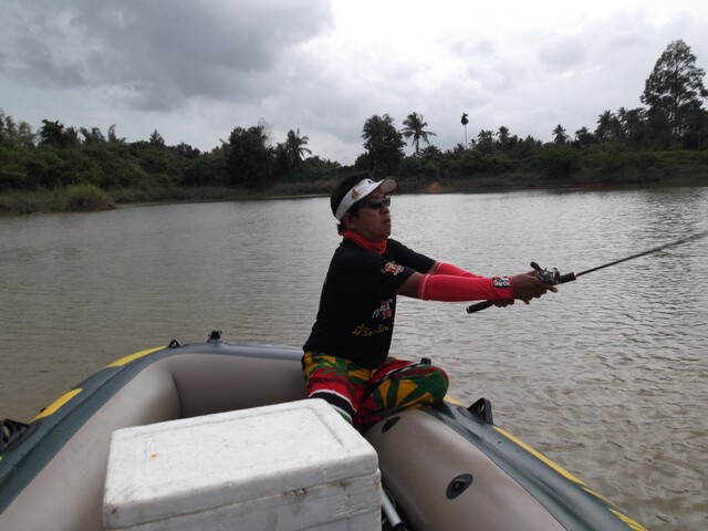 [q][i]อ้างถึง: newss posted: 14-06-2555, 21:14:49[/i]

+++++ต้องตามมาลงเรือด้วยรอบสองมันส์...กันให