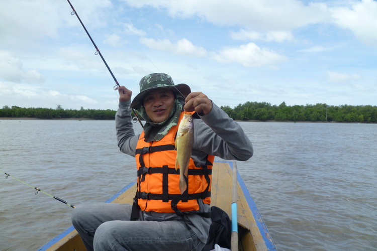 [q][i]อ้างถึง: Spin_Fisher posted: 17-06-2555, 06:59:03[/i]

 :cheer: :cheer: :cheer:[/q]
หวัดดีค