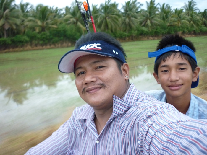 เดินทางกลับบ้านแล้วคับ  ทริปนี้ 4ชัวโมง เมื้อยไปทั้งตัวเลยคับ :grin: