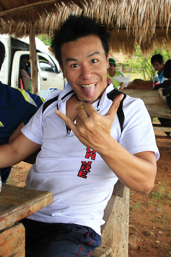  [b]ใครใคร่จะบ้าก็ให้บ้าไป[/b] :laughing: :laughing: :laughing: :laughing: :laughing: :laughing: :la