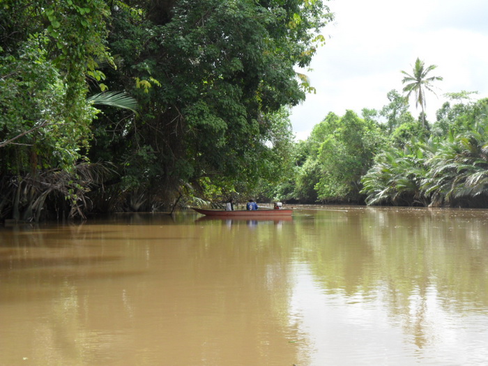 



-------------  มีเรือ มาจอด  ดักหน้า      เราก็ย้าย  ครับ     ได้ไป  พอสมควร  กับหมายนี้   ถ