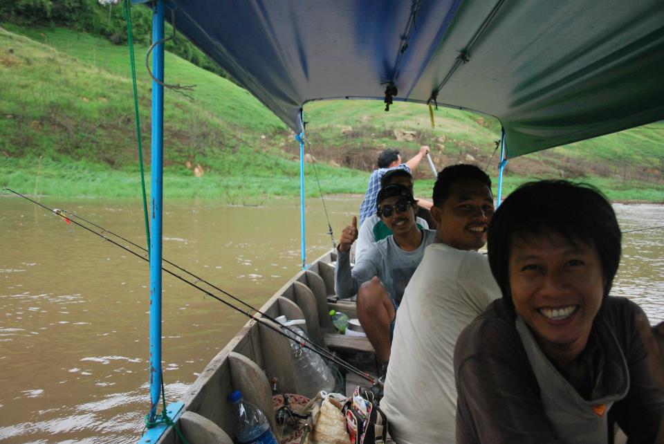 ปลาไม่กัดเลย ย้ายฝั่ง เดินตีเอาดีกว่า :grin: :grin: :grin: