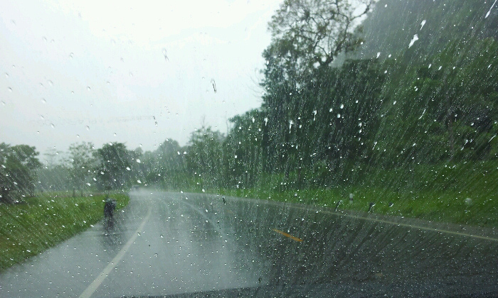 ระหว่างเดินทางเจอฝนพอสมควร