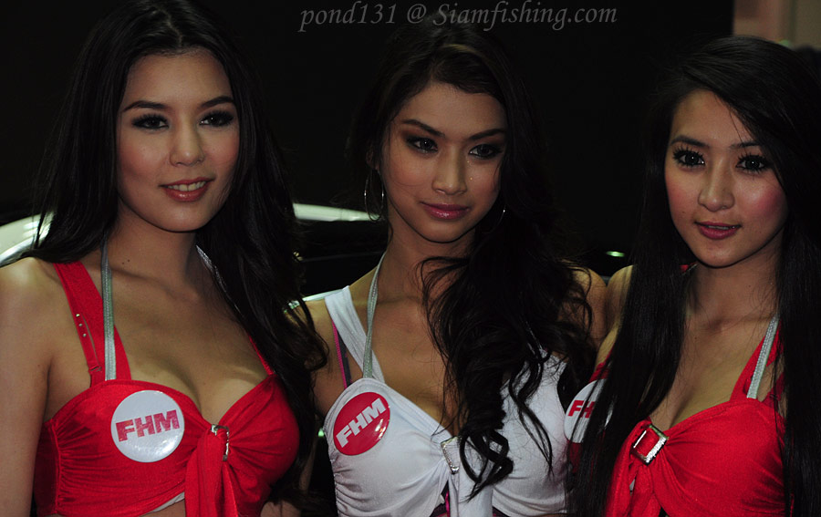 ถ่ายไปก็เบียดไป  :grin: