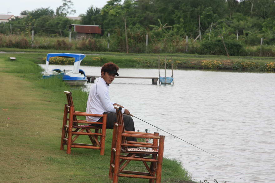 สมาชิกอีกท่านครับ :cool: :grin: