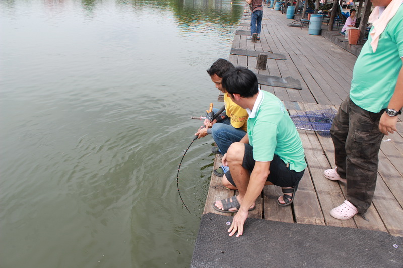 เปลี่ยนมือ   :cool: :cool: :cool: