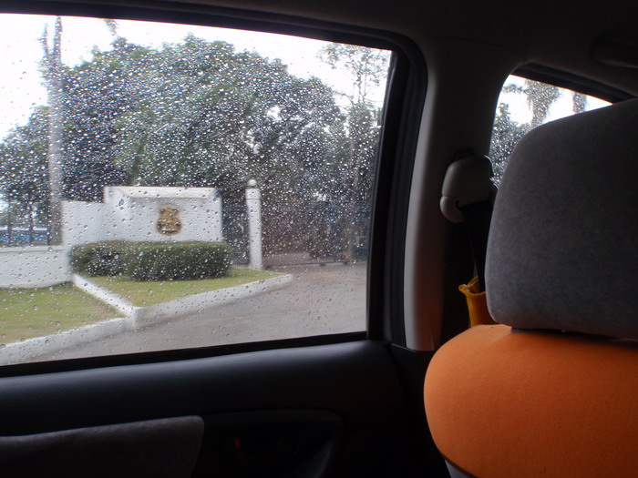 บรรยายกาศใน กทม ฝนตกๆ  :cheer: :cheer: :cheer: :cheer: :cheer: