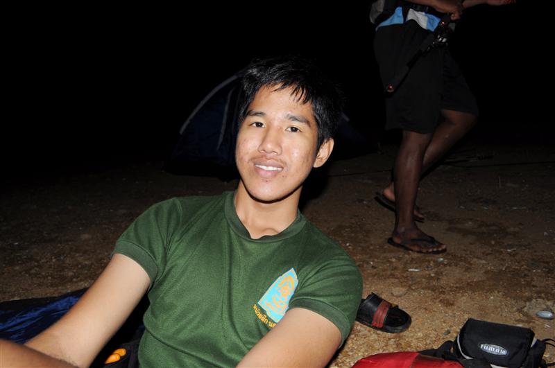 อิอิ นาน ๆ จะมีคนถ่ายรูปให้  เพราะว่าไม่มีใครถ่ายได้ดังใจเลย 55+
