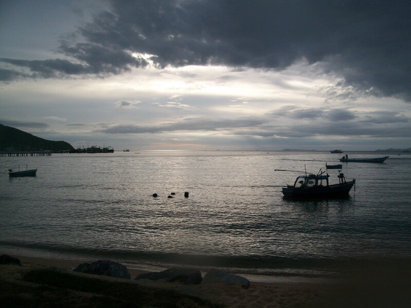 บางเสร่ยามเย็นครับ  :love: :grin: