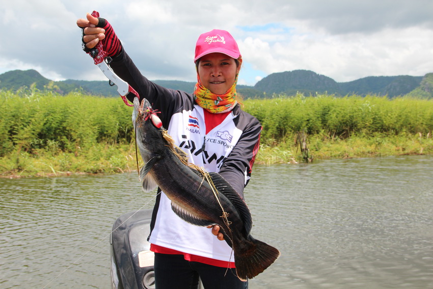  [b]จัดให้ สวยๆอีกใบ[/b]

<<<<<<<<<<<>>>>>>>>>>>

สวัสดีครับน้า tarseahunter                 :ch