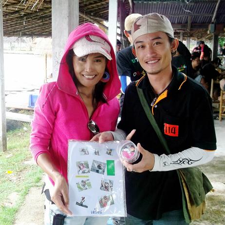 ได้ทำบุญเนื่องในวันคล้ายวันเกิดแร๊วสบายใจ  แถม  ได้ทำบุญร่วมกับทุกๆคนอีก  ยิ่งมีความสุข  :grin: :gri