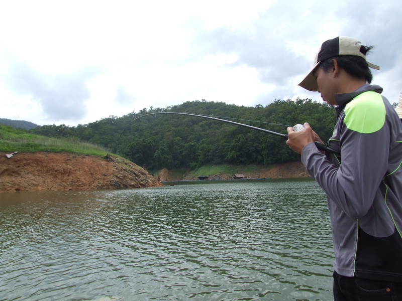 สวัสดีครับน้าkongfishing  ขอบคุณมากทีตามชมครับ
[q][i]อ้างถึง: kongfishing posted: 10-07-2555, 19:28