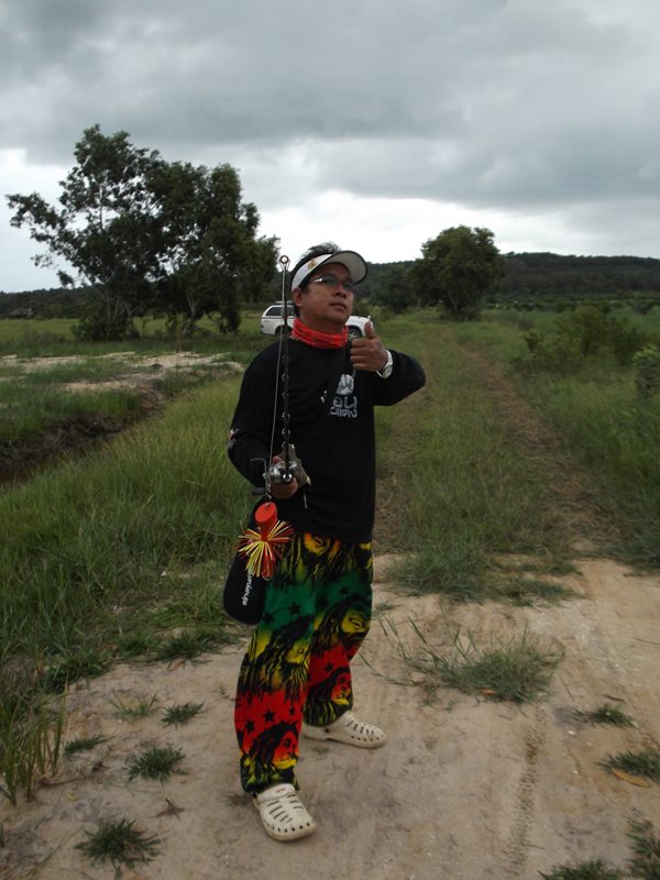 [q][i]อ้างถึง: BooM2012 posted: 11-07-2555, 19:44:41[/i]

+++++สุดยอดไปเลย ครับน้า

วันนี้ ไปดูห