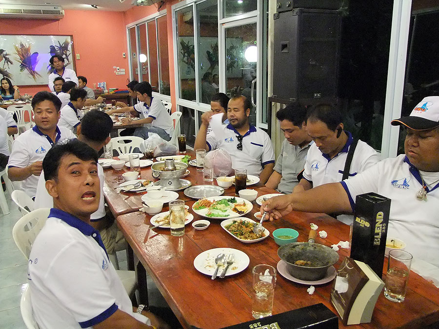 [b]เลือกเสร็จแล้ว เหรอ จ๊ะ น้าเจต ข๋า อิอิ[/b]
:grin: :grin: :grin: :grin: :grin: :grin: :grin: :gr