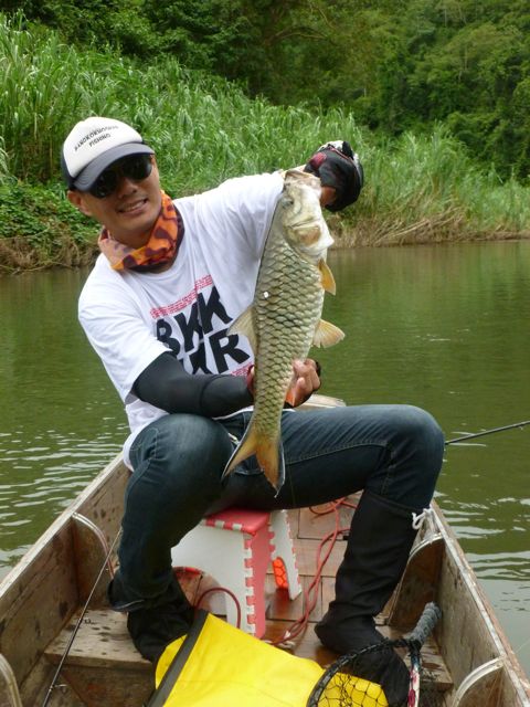 หวงเหยื่อเลยต้องลุย