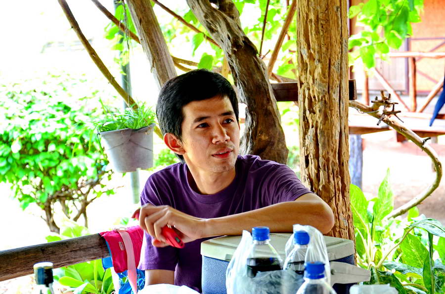 น้าวุฒิสมาชิกใหม่...กำลังติดใจกับการตีเหยื่อปลอม...ส่วนพวกเก่าๆแก่ๆเริ่มหมดไฟนั่งรอกินอย่างเดียว....