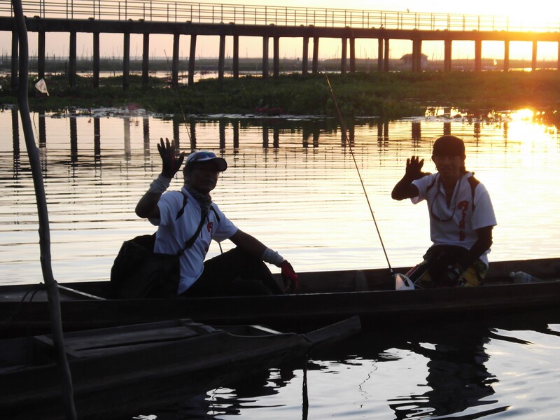 [q][i]อ้างถึง: a_wasan1976 posted: 17-07-2555, 19:58:00[/i]

ติดตามชม Action Lure สายใต้ด้วยคนนะคร
