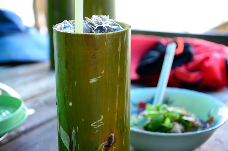  :umh: :umh: :umh: :umh: :umh: :umh:ผ่านมาต้นน้ำแก่งต้องผ่านร้านก๋วยเตี๋ยวร้านนี้ครับอยู่หน้าวัดพอดี